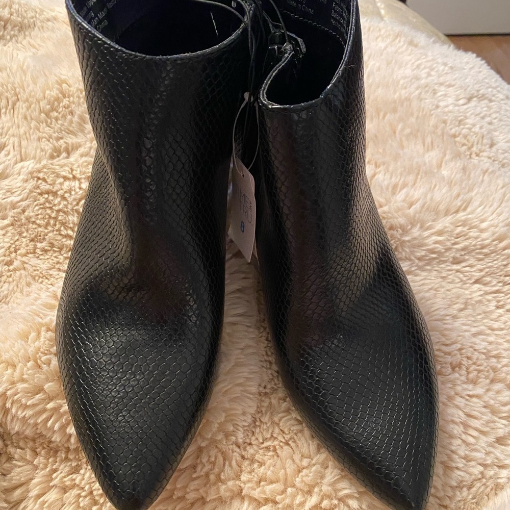 Black ankle boot